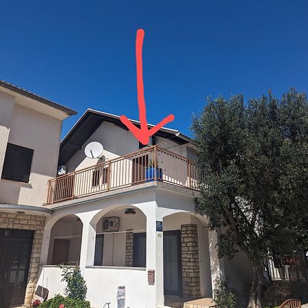 Zeezicht Appartement 50M From Beach 스리마 외부 사진